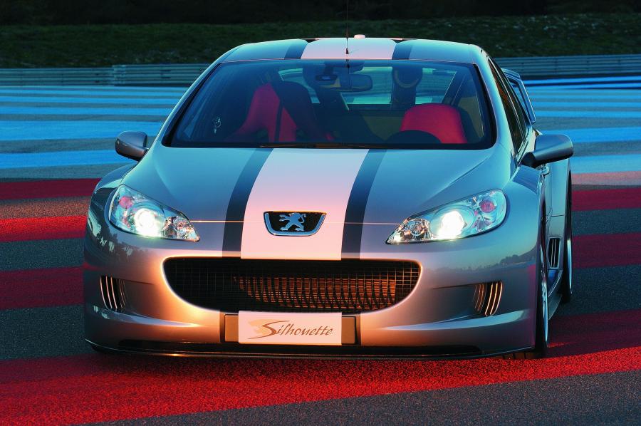  Peugeot 407 Silhouette 2004 года  (фото 17 из 32)